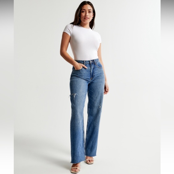 A&F Curve Love High Rise Loose Jean - Picture 1 of 11